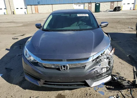 2017 Honda Civic Lx z USA, uszkodzony, nr VIN 2HGFC2F53HH552312